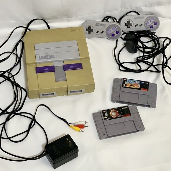 Nintendo SNES Console Controllers Cords 2 Sports Games For Parts Or Repair Only - Picture 12 of 12